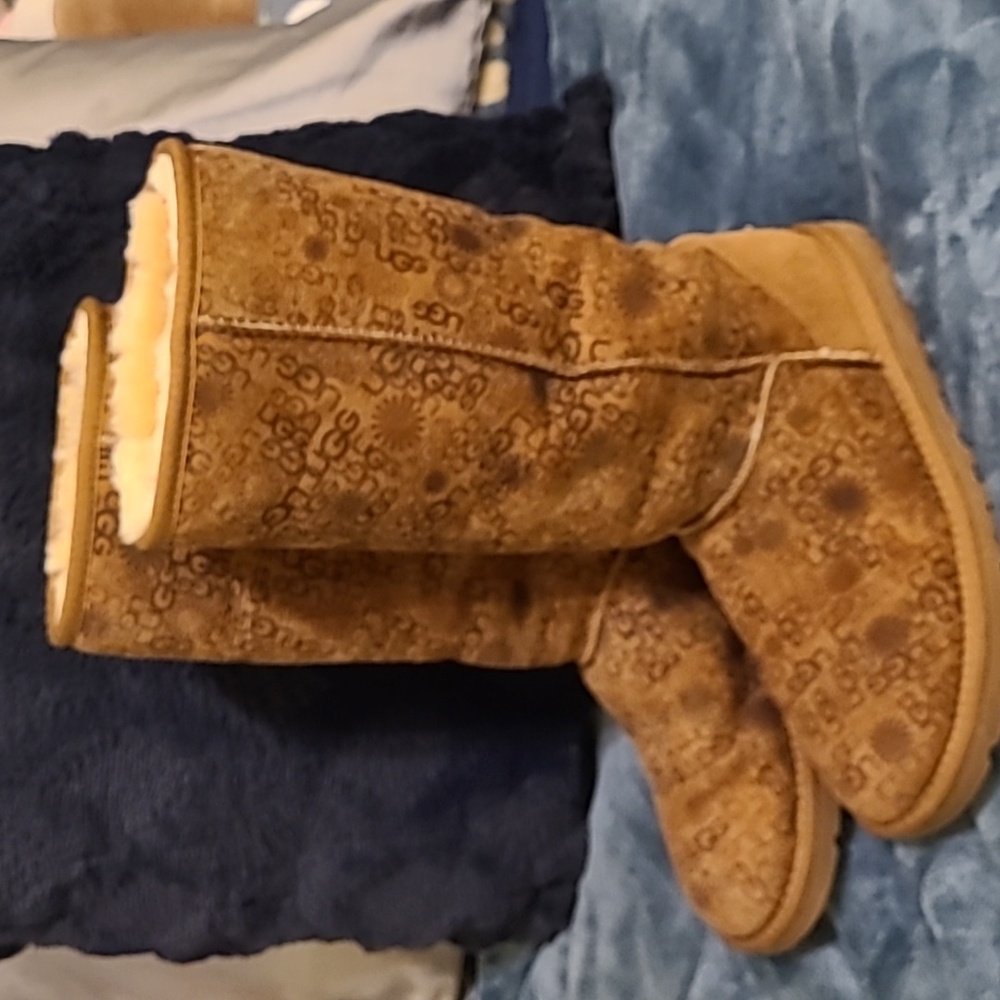 Uggs Authentic - image 2